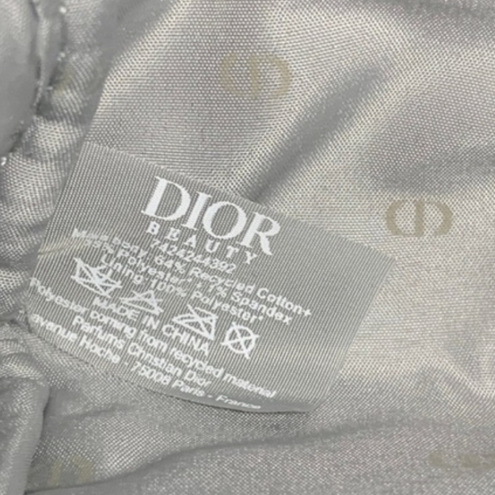 New Dior Blue Denim Cosmetic Bag with Soft Pink Lip Gloss & Black Mascara - Picture 6 of 15